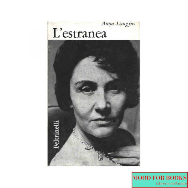 L'estranea